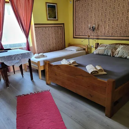 펜션 Std Kod Makse, Kuca Na Jezeru Kraljevac Deliblato