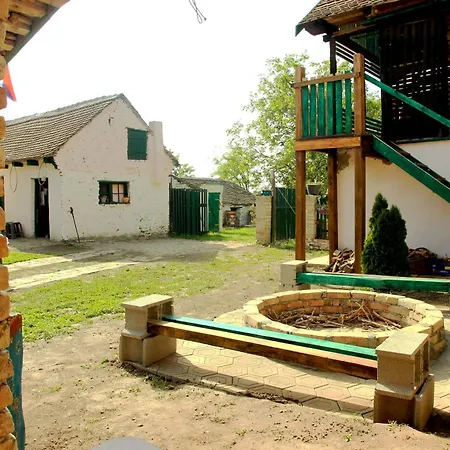 Std Kod Makse, Kuca Na Jezeru Kraljevac * Deliblato