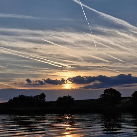 펜션 Std Kod Makse, Kuca Na Jezeru Kraljevac Deliblato